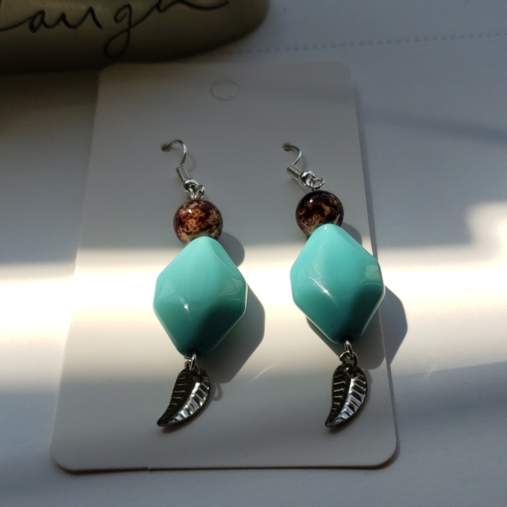 Ladies Silver Leaf 🍂 Earring's